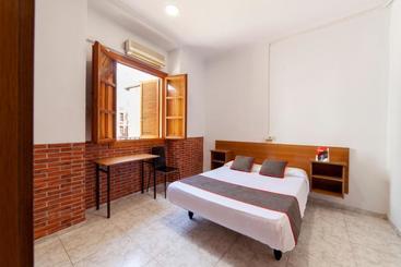 هتل Hostal El Rincón