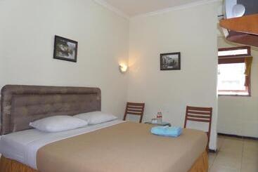 Pensionat Armi Hotel Malang