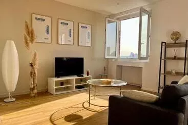 Aamiaismajoitus (B&B) Chambre Privée Dans Un Appartement Partagé