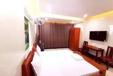 هتل Khách Sạn Cúc Phương