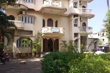 Hotel Madhur Residency