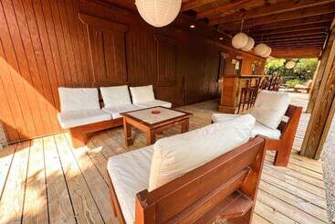 بنسيون Bird Tiny House In Charming Japanese Garden