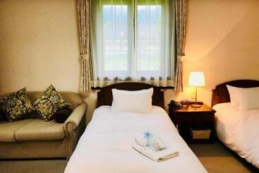 Shakespeare Hotel Vacation Stay 46093v