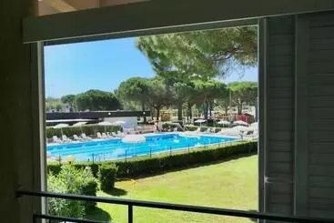 アパートホテル Studio 3 Beds In Residence With Swimming Pool Bed And Bath Linen Included
