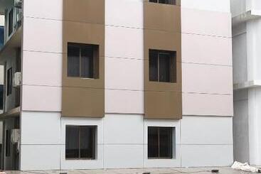 Отель R K Residency Mahape