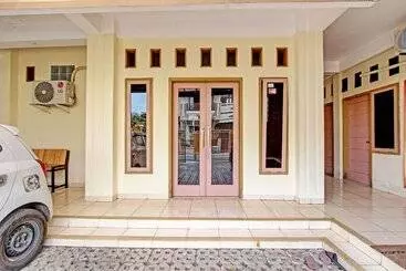 Hotel Oyo Life 92663 Karmel 6