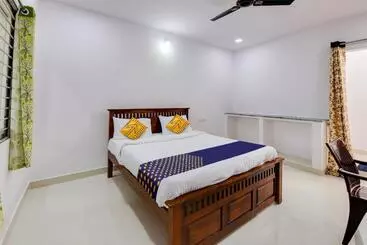Hotel Hills Land