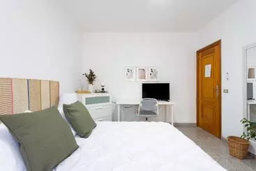 ペンション Eden Rentals 104 Surfy Stylish Bed&coffee Balcony