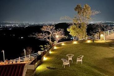 אתר נופש The Bohemian Casa Dehradun