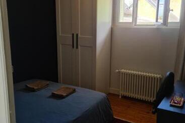 تختخواب و صبحانه La Chambre Du Bosquet