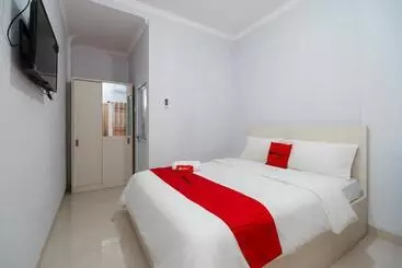 Hotel Reddoorz Syariah Near Kantor Pajak Telanaipura Jambi