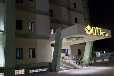 ホテル Oti