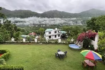 Otel Sangita Resorts Naukuchiatal