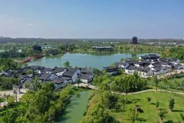 Lomakeskus Yihe Lake Shore Hotspring