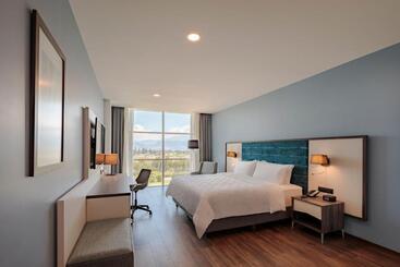 בית מלון כפרי Holiday Inn Quito Airport, An Ihg