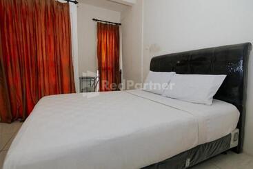 호텔 Redliving Apartemen Skylounge Tamansari Vanez Room