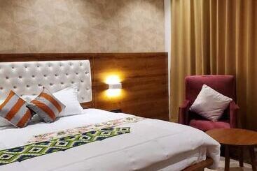 Effotel By Sayaji Sarola