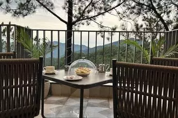 ホテル Oren Kasauli