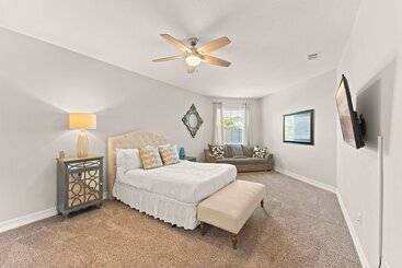 茅舍 142 Mediterranean Way