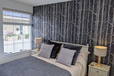 Higher Stancombe Holiday Cottages