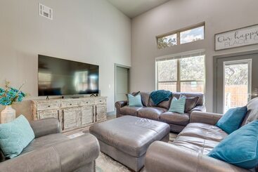 بيت ريفى Modern Canyon Lake Vacation Home W/ Furnished Deck