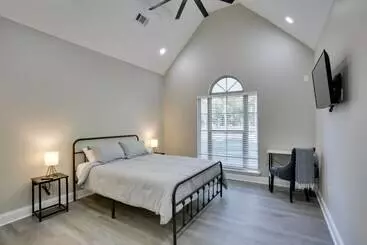 Mökkimajoitus Pet Friendly Ponchatoula Oasis W/ Private Pool!