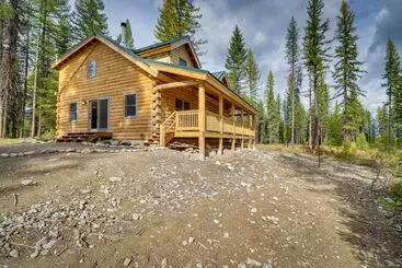Mökkimajoitus Secluded Cabin W/ Mtn Views ~ 33 Mi To Bigfork!