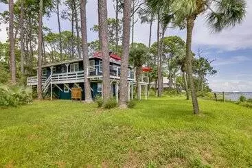 Mökkimajoitus Carrabelle Retreat W/ Boat Dock + Views Of Gulf!