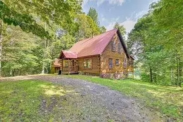 コテージ Gore Mountain Cabin: Game Room & Fire Pit