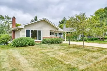 コテージ Glen Ellyn Home: Walk To Downtown Dining & Shops!