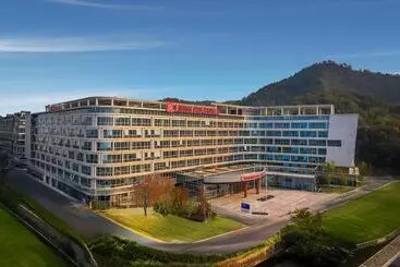 Hotelli Hilton Garden Inn Huzhou High Speed Railway Station