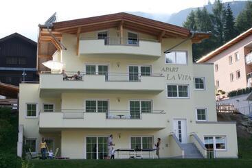 Hotel Apart La Vita