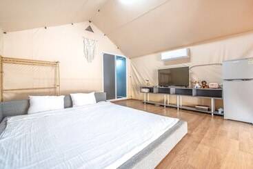 Yangpyeong Flower Caravan Pension