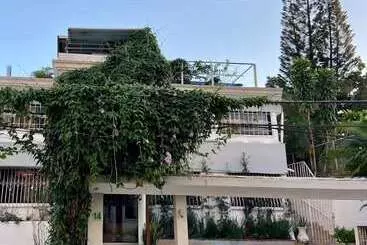 Botanic Garden Hostal