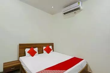 Hotel Oyo Flagship Townhome Inn