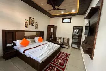 Hotel The Sahara