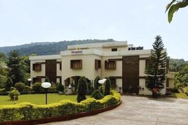 Nirupama Hotel Dhenkanal