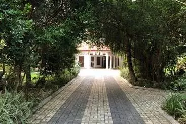 Pension Birds Paradise Holiday Rooms  Kamburugamuwa