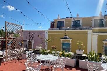 Hotel Residencial Edzna