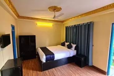 هتل Temple Town Inn