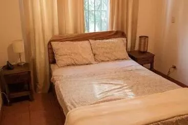 Huoneistohotelli Anona Guesthouse