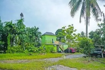 ホテル Kost Qiu Qiu 99 By Oyo