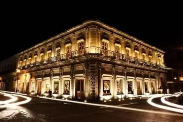 Hotel Placio De Las Rosas