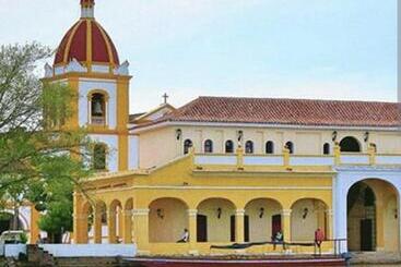 پانسیون Casafinca Turbaco En Mompox Con Parqueadero