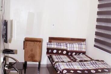 هتل آپارتمان Smilley S Place Szilvie