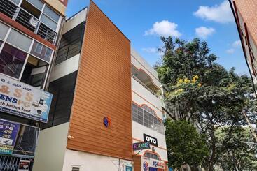 Simrey Hotel & Rooms