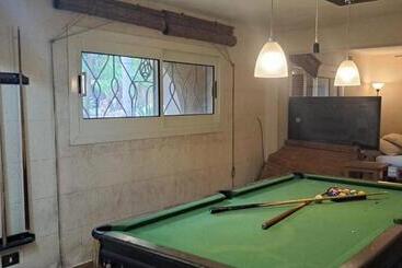 تختخواب و صبحانه Lunar King Mariout