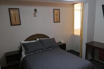 Chambre Hotel Avec Breakfast Compris