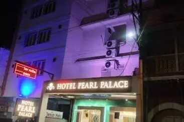هتل Pearl Palace Rajkot