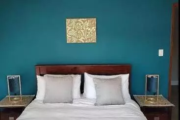 Aamiaismajoitus (B&B) Three Palms